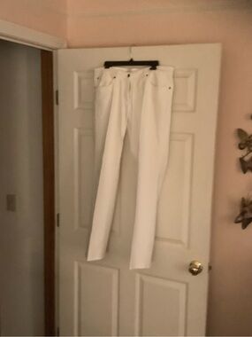 Eileen Fisher White Denim Jeans